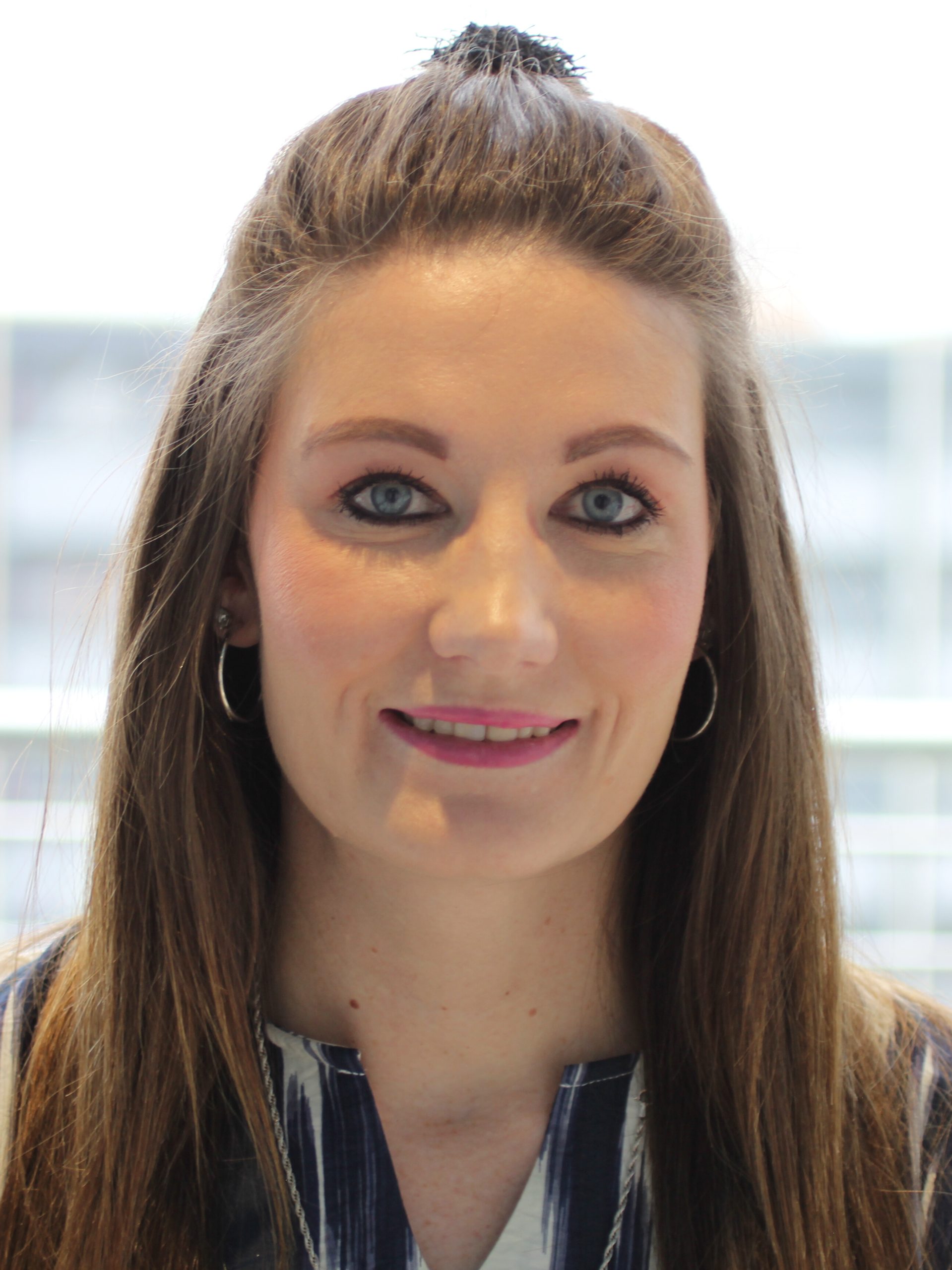 Maxillofacial surgeon support staff